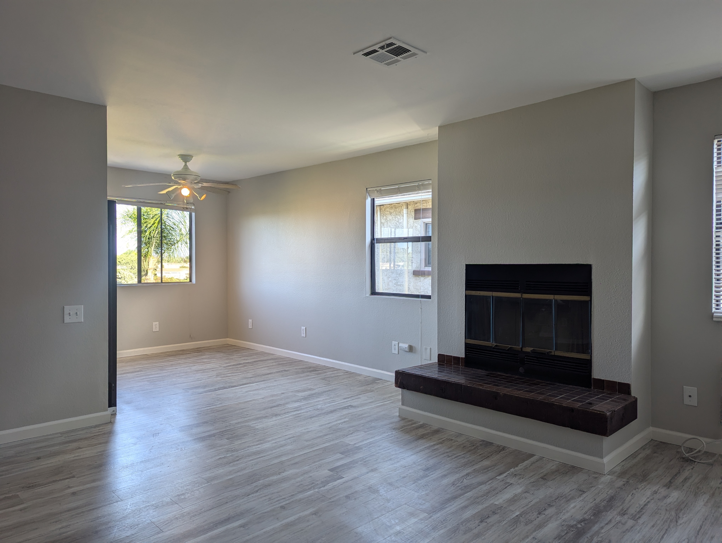 4421 Clairemont Dr. #E