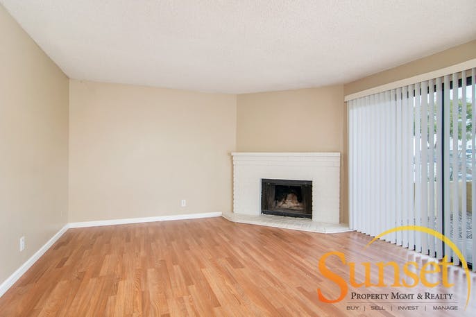 1672 Emerald Street #9